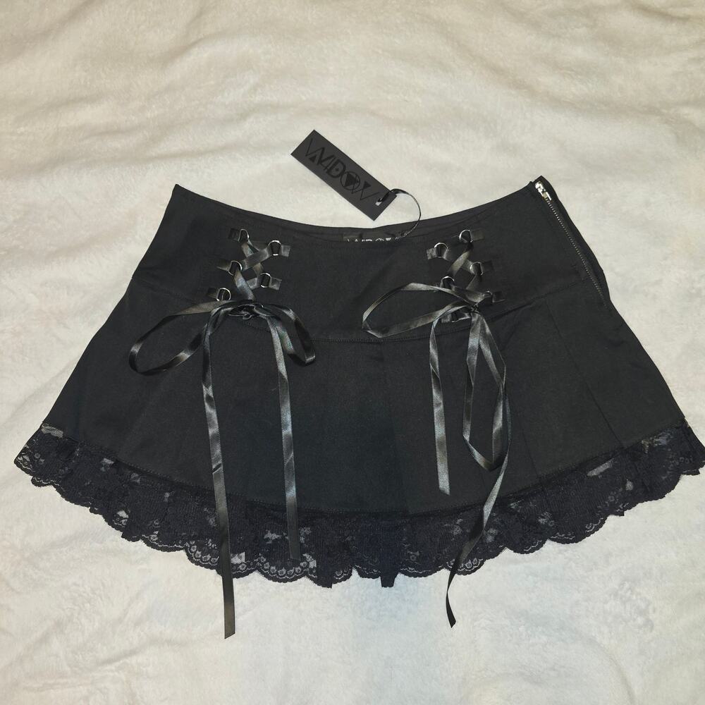 Widow Song of Sadness Pleated Skirt